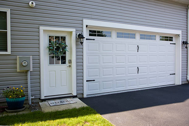 24/7 Emergency Garage Door Roller Replacement experts in Chrisman, IL